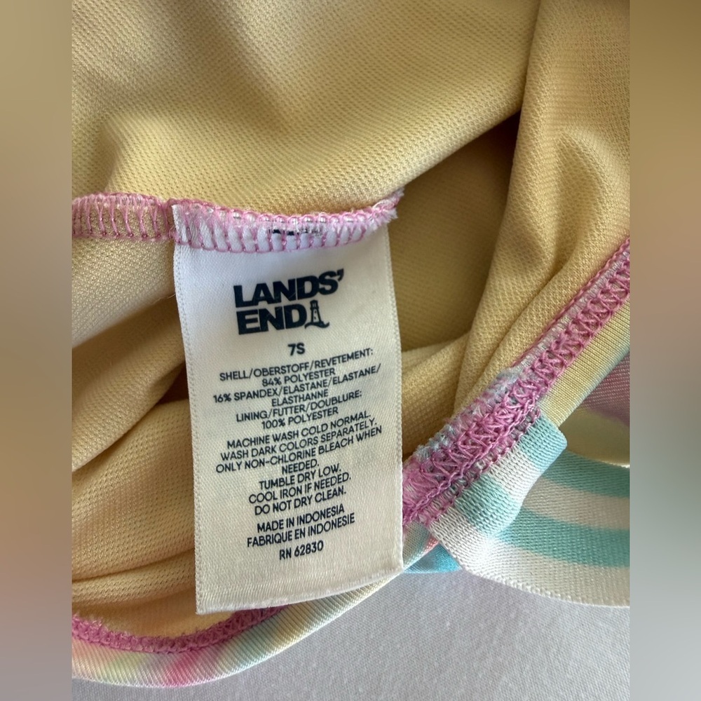 4/$20 LANDS END One-Shoulder Swirl Print Girls' Swimsuit in Pastel Rainbow - 7S - Picture 4 of 4